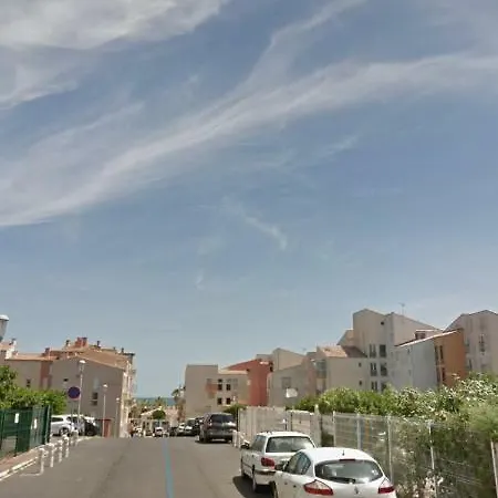 4 Pers Le Mole Reservation Du Samedi Au Samedi En Haute Saison Apartment *