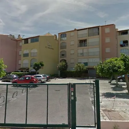 Studio 4 Pers Terrasse Climatisation Parking Prive 300M Plage شقة *